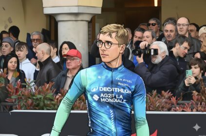 Benoît Cosnefroy Assina com UAE Team Emirates