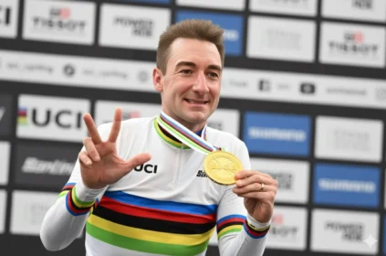 Elia Viviani Encerra Carreira Histórica com Título Mundial de Pista
